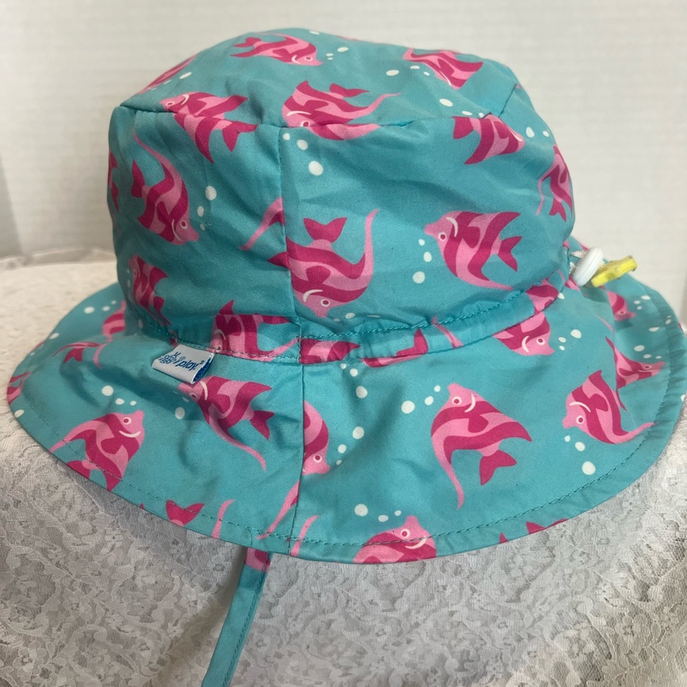 I play upf 50 sun hat 2T-4T